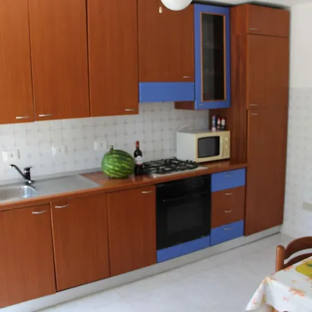Ambra -